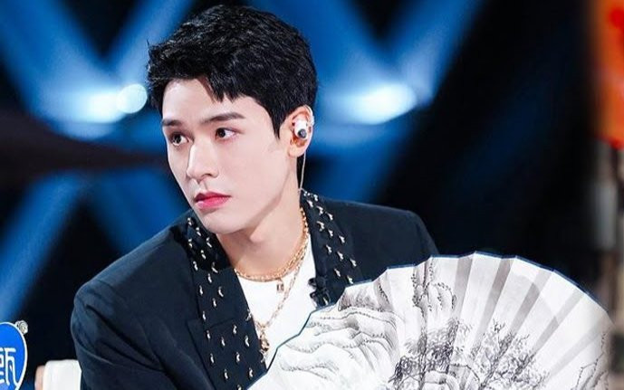 Thời tới cản không kịp: Cung Tuấn hợp tác cùng lúc với Dương Mịch, Nhiệt Ba và Thành Long trong năm 2022 Ảnh 2