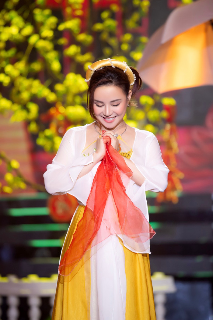 Vy Oanh tái xuất showbiz sau thời gian lui về 'ở ẩn', hé lộ động lực để cố gắng mỗi ngày Ảnh 7