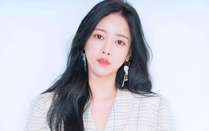 Soyeon (T-ara) thông báo sẽ kết hôn với bạn trai cầu thủ kém 9 tuổi sau 3 năm hẹn hò Ảnh 2