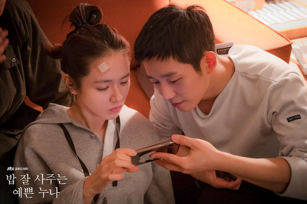 So kè dàn người tình màn ảnh của Jung Hae In: Trượt mất Son Ye Jin còn Jisoo, liệu có thành đôi ngoài đời Ảnh 11