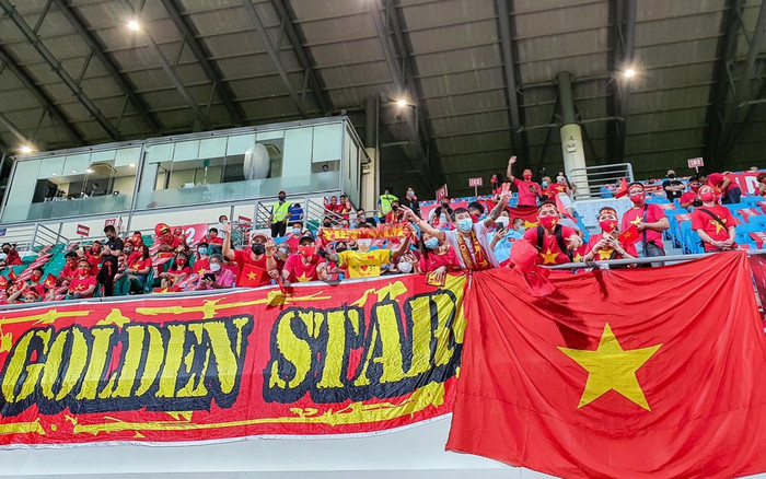 Giá cao ngất ngưởng, vé trận Việt Nam - Trung Quốc 'ế chổng vó'? Ảnh 2
