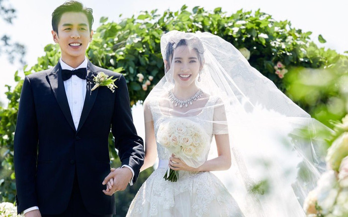 Trương Nhược Quân kéo bà xã Đường Nghệ Hân lên No.1 hotsearch Weibo, Cbiz lại có biến gì nữa đây? Ảnh 2