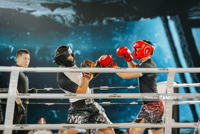 Quên đi hình ảnh Nam vương, Minh Quyền hóa thành 'chú bò tót', tấn công Ngọc Tình tại The Champion Ảnh 8