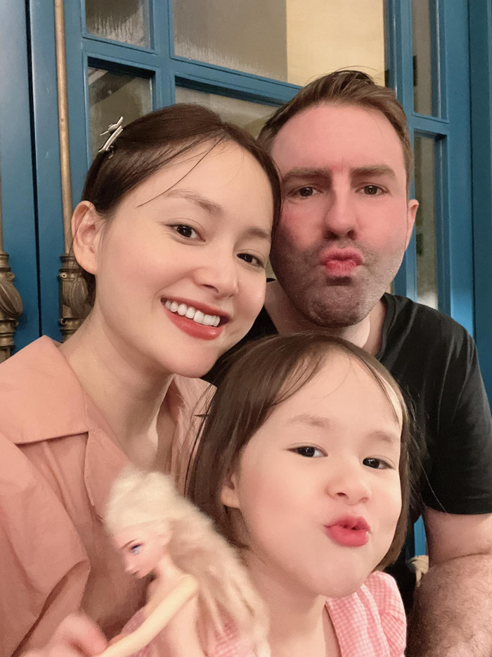 Đời tư 3 nữ chính phim 'Thương ngày nắng về': Phan Minh Huyền làm mẹ đơn thân, Lan Phương viên mãn Ảnh 11