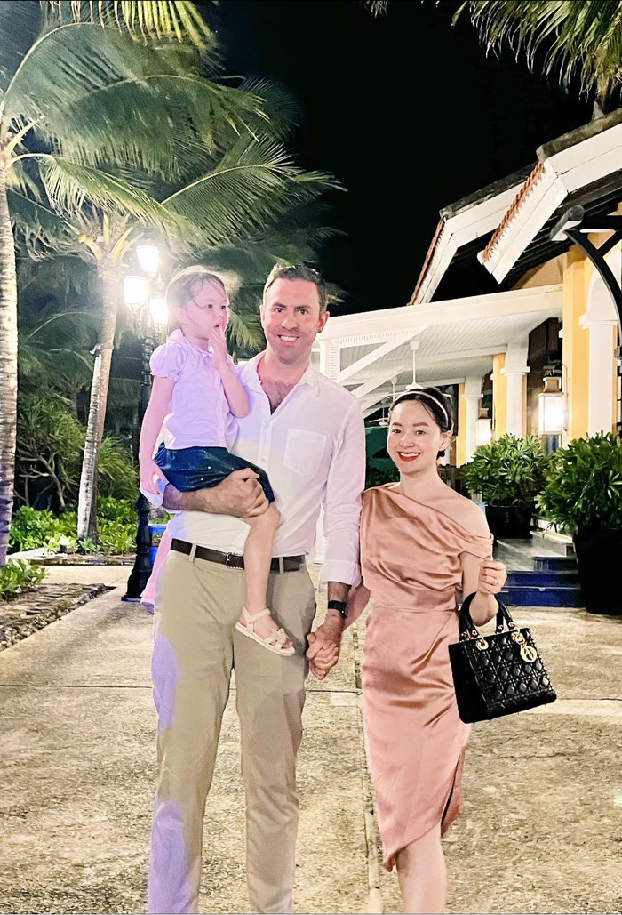 Đời tư 3 nữ chính phim 'Thương ngày nắng về': Phan Minh Huyền làm mẹ đơn thân, Lan Phương viên mãn Ảnh 12