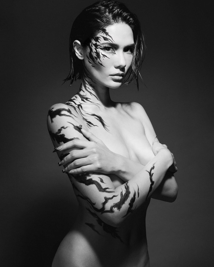 Bộ ảnh nude cực độc của Namtan từng khiến dân tình sốt rần rần