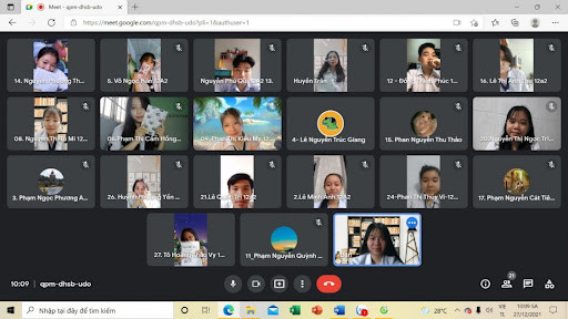 Hình ảnh tập thể lớp 12.2 THPT Phan Văn Hòa, Vĩnh Long qua lớp học online