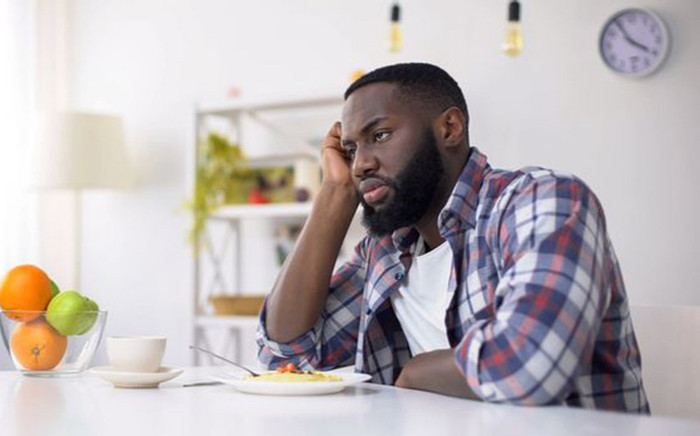 Triệu chứng kỳ lạ của Omicron xuất hiện khi đang ăn Ảnh 2