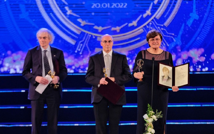 Phát minh mRNA của 3 nhà khoa học cứu sống nhân loại khỏi đại dịch Covid-19 được trao giải tại Việt Nam Ảnh 2