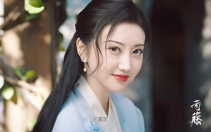 Cảnh Điềm lộ dáng vẻ đơ cứng, già nua ở phim mới, không còn là 'bà cố nội' khí chất thời đóng 'Tư đằng' Ảnh 2