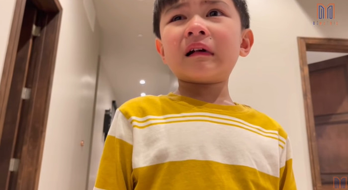 Vợ cũ Đan Trường và con trai thông báo mắc Covid, nhìn cảnh Thiên Từ bật khóc vì sợ khiến ai cũng xót Ảnh 4