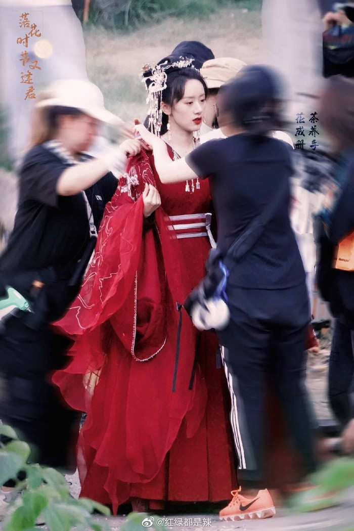 Dàn tân nương màn ảnh Hoa ngữ 2022: Cúc Tịnh Y - Lý Thấm xinh đẹp, Lý Lan Địch khác biệt hoàn toàn Ảnh 10