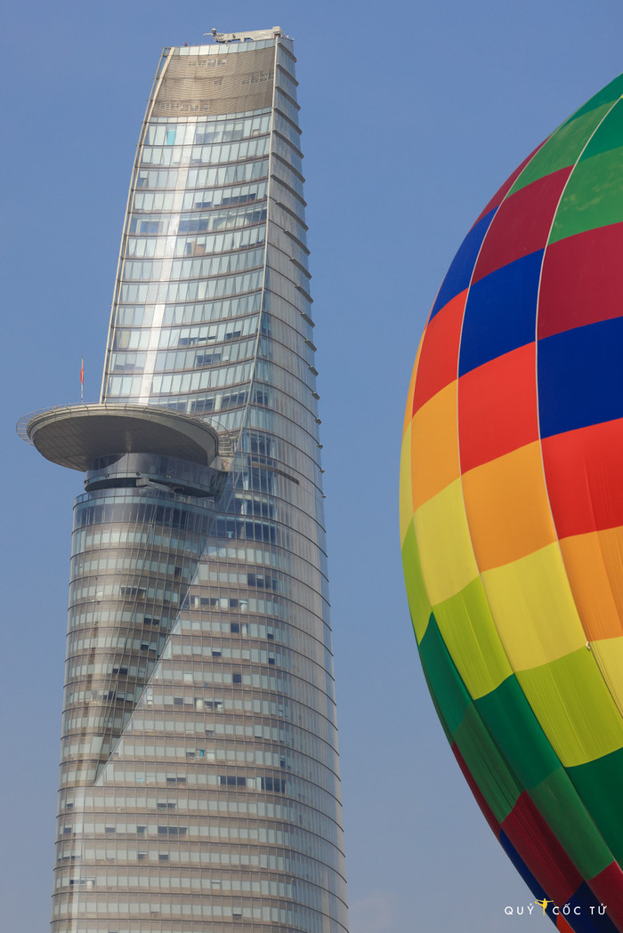 Ngắm nhìn những chiếc khinh khí cầu đẹp rực rỡ có 1-0-2 tại TP.HCM Ảnh 10