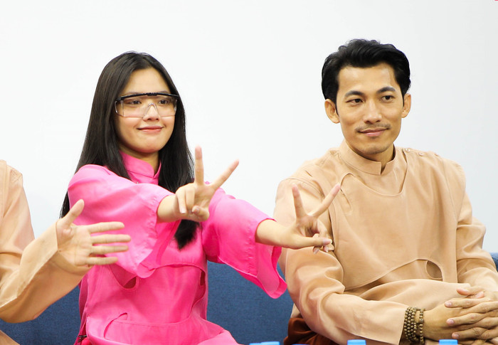 Liên Bỉnh Phát đóng cặp với Fanny trong dự án này.