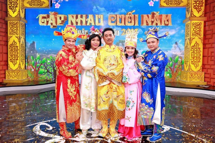 Bà xã NSND Công Lý chia sẻ lại những khoảnh khắc của nam nghệ sĩ trong các mùa Táo Quân trước đây