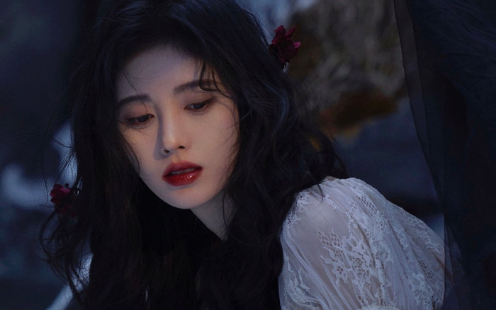 Cúc Tịnh Y đẹp ná thở trong bộ ảnh giữa trời tuyết trắng, nhan sắc khiến netizen mê mẩn không rời Ảnh 2