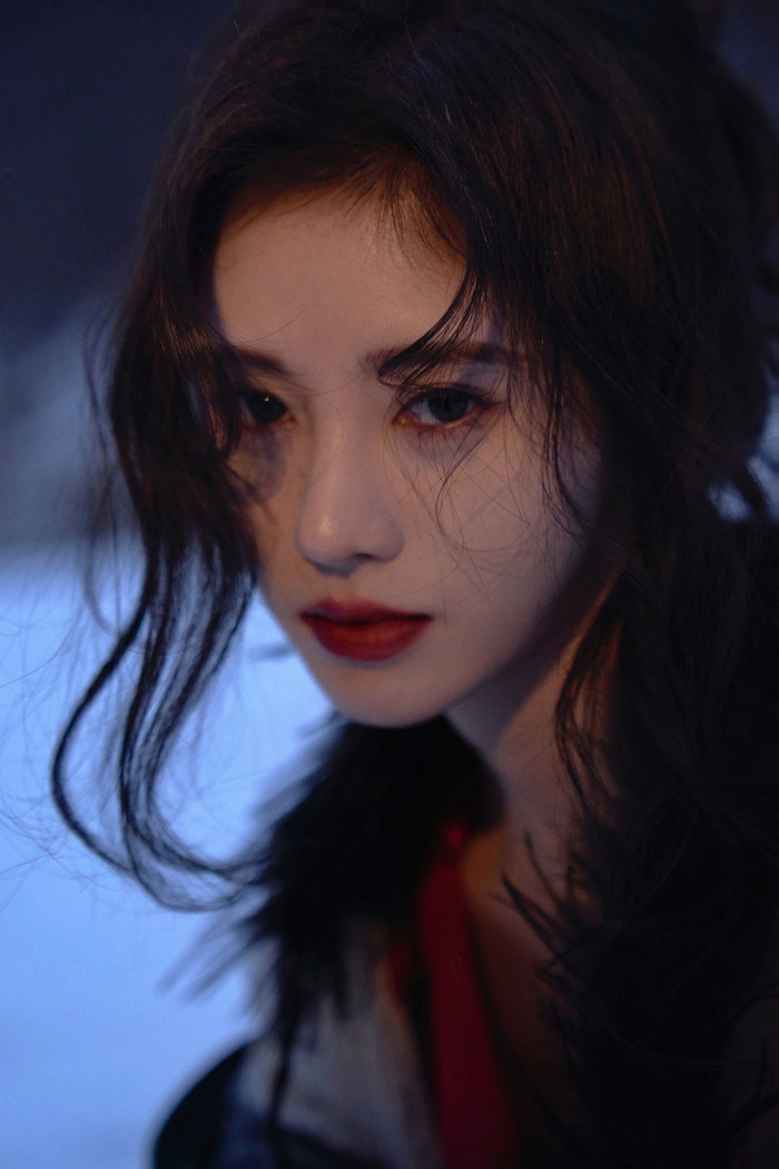 Nhan sắc của Cúc Tịnh Y gây xôn xao