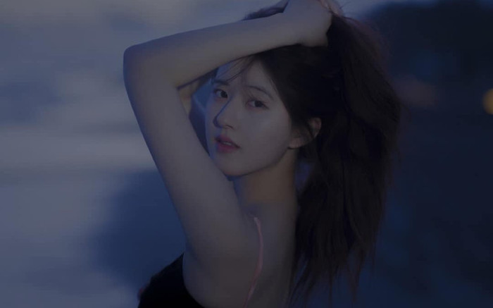 Triệu Lộ Tư diện đầm hở lưng, trang điểm sương sương vẫn đẹp không thể cưỡng lại Ảnh 2