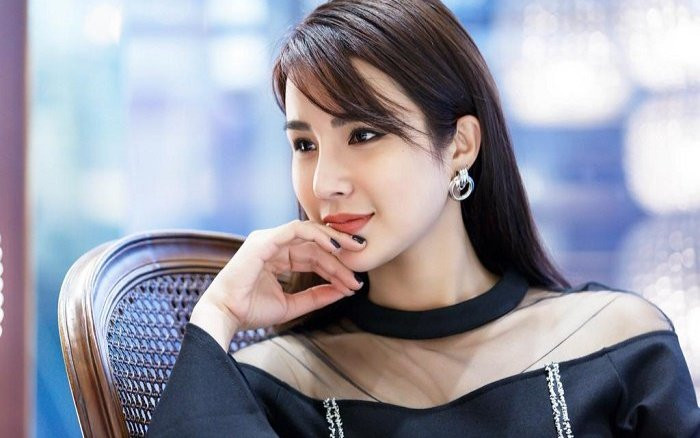 Tháo nhẫn cưới hậu ly thân, Diệp Lâm Anh thay bằng món đồ 3 tỷ Ảnh 2