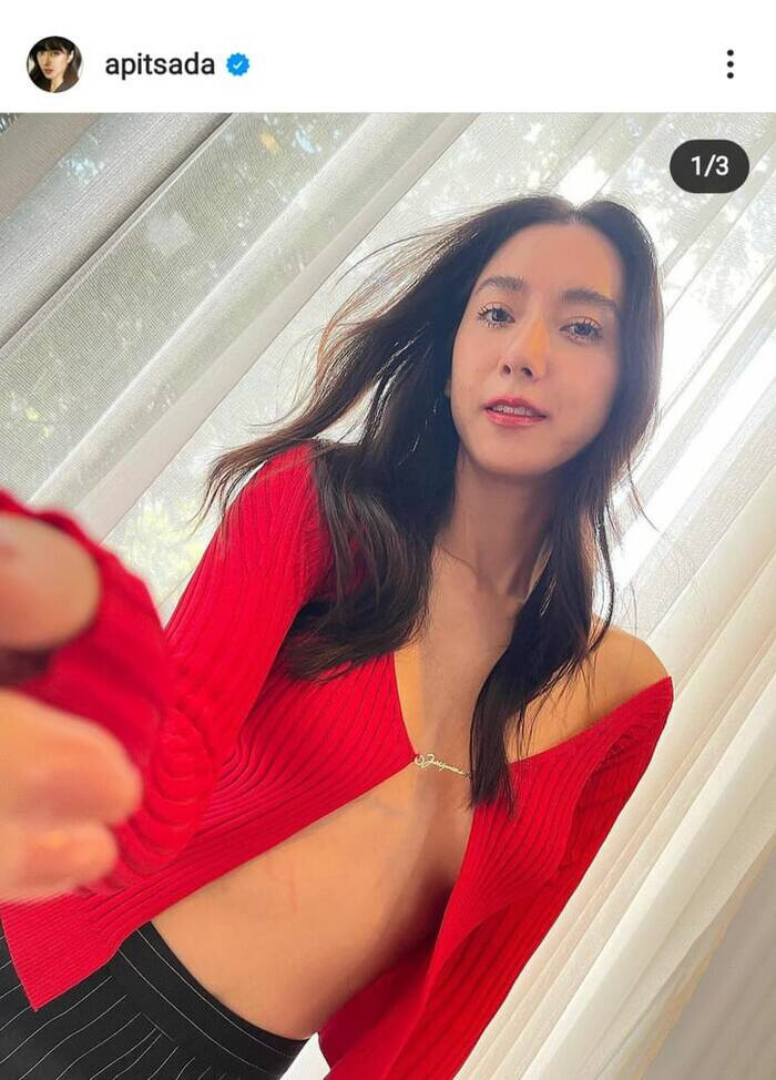 Các ngôi sao Thái Lan vốn ưa chuộng những thiết kế gợi cảm nên đã 'phải lòng' mẫu áo sexy hết nấc. 'Chị đại' Ice Apitsada thả rông khoe dáng nhận bão like.