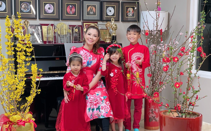 Thanh Thảo đưa con đi du xuân để không quên cội nguồn và phong tục Tết người Việt Ảnh 2