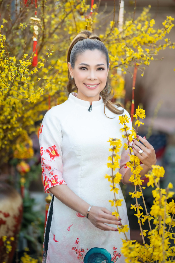 Thanh Thảo đưa con đi du xuân để không quên cội nguồn và phong tục Tết người Việt Ảnh 4