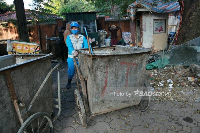 Xuân của 'cu Thóc' 2 tuổi lang thang theo mẹ gom rác: 'Tết không sắm nhiều, gạo với bánh chưng là được' Ảnh 10