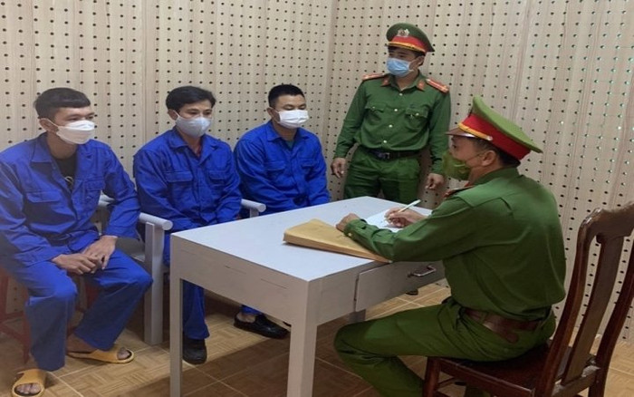 Con nợ thuê người bắt cóc chủ nợ đánh đập, ép ký giấy đã nhận tiền Ảnh 2