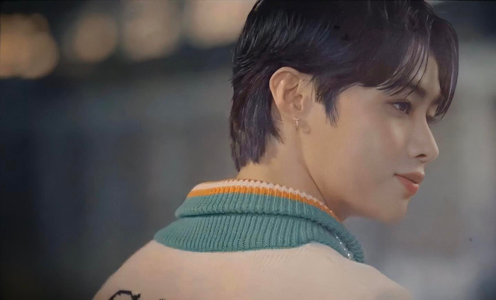 Hậu bị dìm nhan sắc, Hanbin Ngô Ngọc Hưng khiến fan 'bấn loạn' với màn bùng nổ visual trong clip mới Ảnh 5