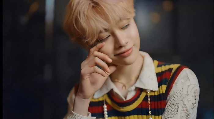 Hậu bị dìm nhan sắc, Hanbin Ngô Ngọc Hưng khiến fan 'bấn loạn' với màn bùng nổ visual trong clip mới Ảnh 8