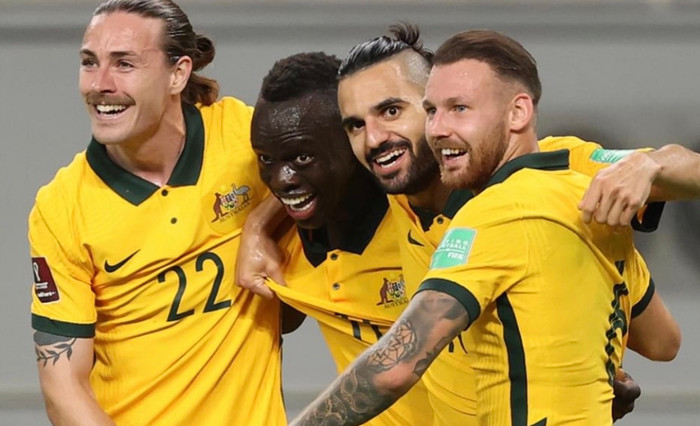 Tuyển Úc đánh bại Việt Nam 4-0, qua đó thầy trò HLV Park Hang Seo chính thức chia tay giấc mơ dự World Cup.