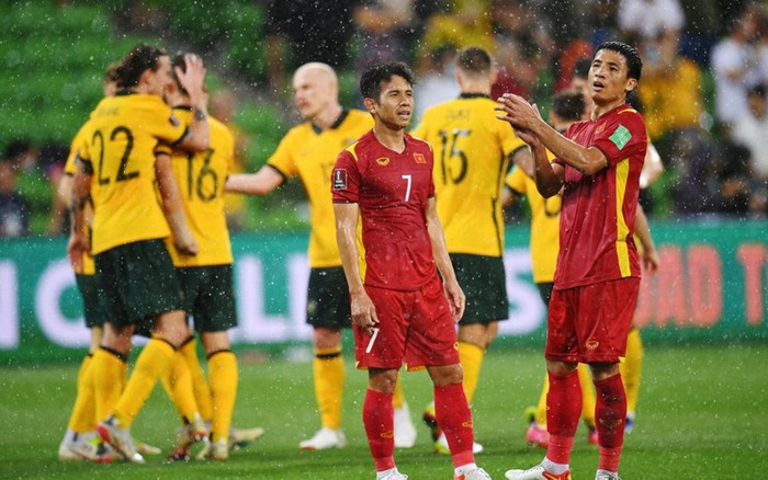 Cựu trung vệ 'trăm năm có một' chỉ ra lỗi của hàng thủ tuyển Việt Nam Ảnh 2