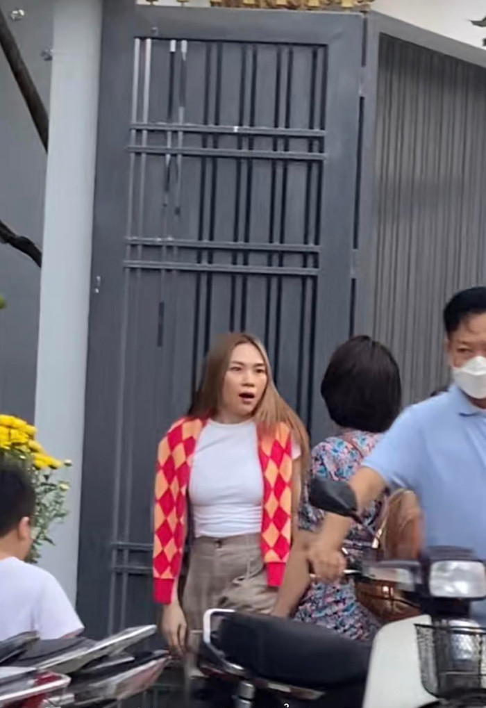 Mỹ Tâm xuất hiện tại nhà riêng ở Đà Nẵng