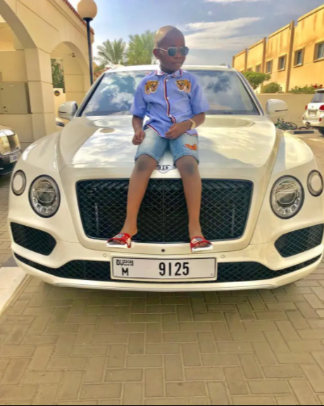 Cuộc sống xa hoa của 'tỷ phú trẻ nhất thế giới': 6 tuổi tậu biệt thự, sở hữu máy bay riêng Ảnh 5