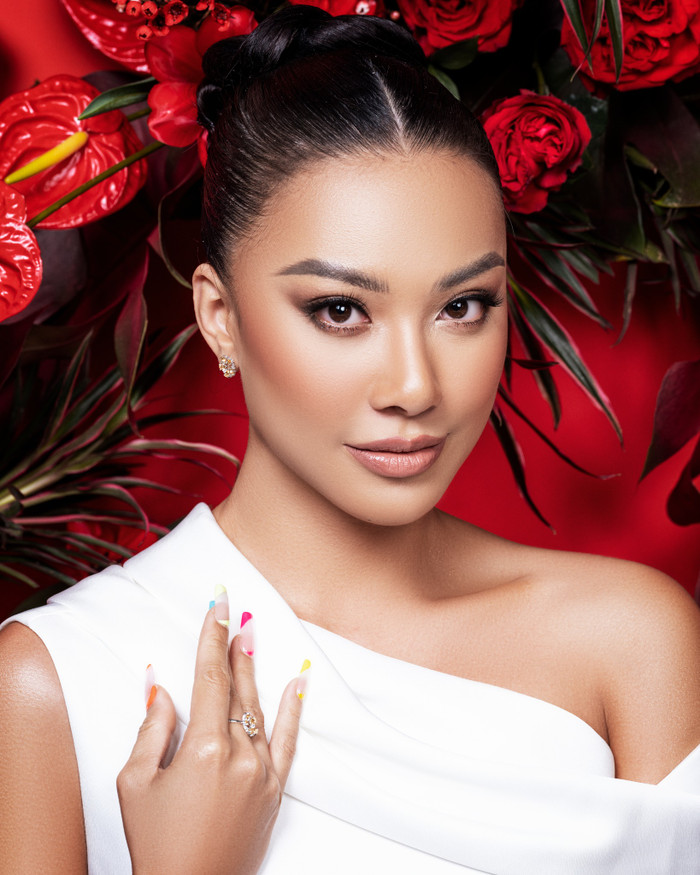 Kim Duyên đã on the mic hát lại ca khúc nhạc Xuân từng gây 'sóng gió'.