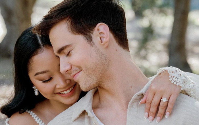 Nữ minh tinh gốc Việt bất ngờ được tài tử Cướp Biển Vùng Caribbean cầu hôn Ảnh 2