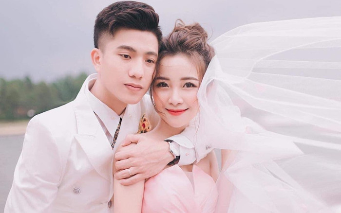 Phan Văn Đức nghỉ trận gặp Trung Quốc, gửi lời lãng mạn đến vợ Ảnh 2