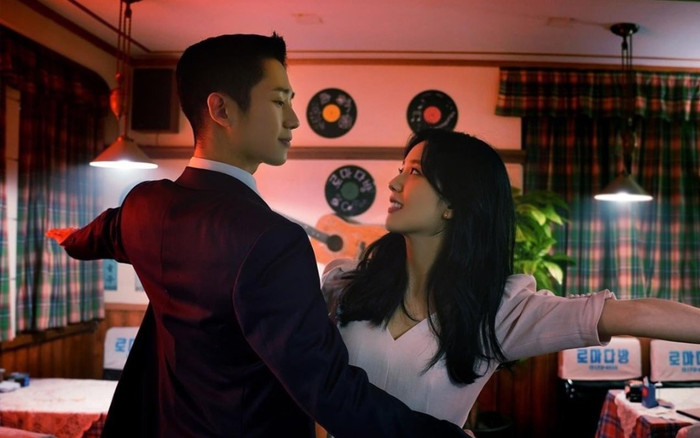 Tập cuối Snowdrop phủ sóng trending, Jung Hae In bị mỉa mai vì ké fame Jisoo (BLACKPINK) thành công Ảnh 2