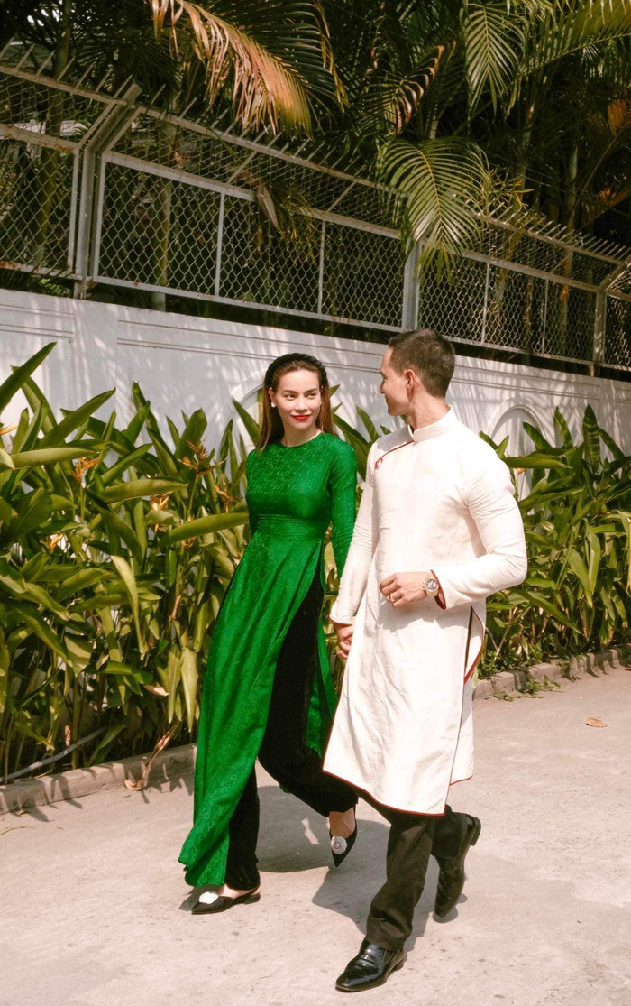 'Xả vai' bố mẹ bỉm sữa, Hồ Ngọc Hà - Kim Lý 'phát cẩu lương' khiến netizen 'mệt lên mệt xuống' Ảnh 5