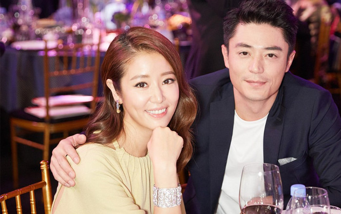 Lâm Tâm Như ôm chồng tình tứ trong ngày sinh nhật, visual độ tuổi U50 gây bão Ảnh 2