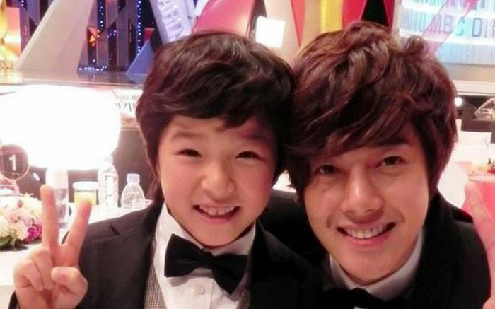 Hot nhất đêm giao thừa: Nam Da Reum, sao nhí 'Vườn sao băng' thông báo sẽ nhập ngũ vào ngày mùng 8 tết Ảnh 2