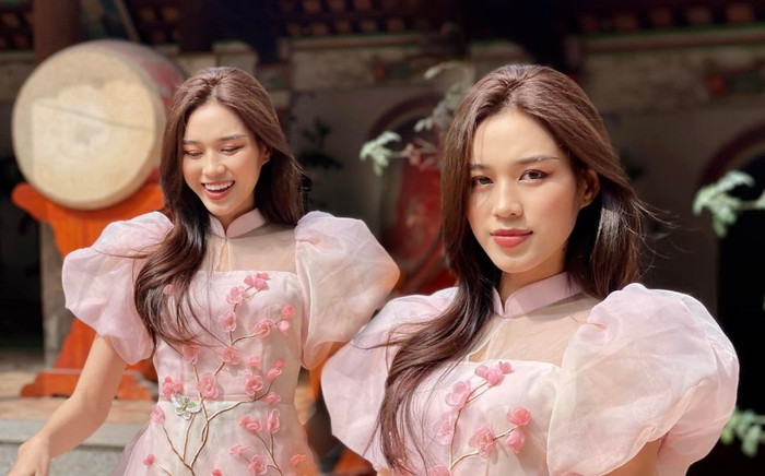 Đỗ Thị Hà xúng xính áo dài khoe nhan sắc xinh đẹp, ngọt ngào ngày đầu năm Ảnh 2