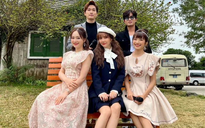 Phan Minh Huyền cùng dàn sao 'Thương ngày nắng về' gửi lời chúc Tết thân thương tới khán giả Ảnh 2