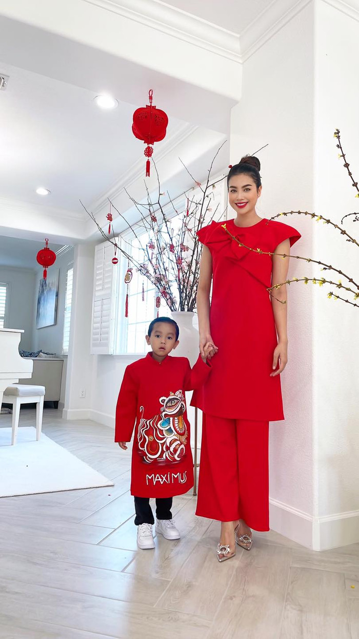 3 mẹ con Phạm Hương quây quần ngày Tết: Fan mỏi mòn vẫn không thấy ông xã lộ diện Ảnh 7