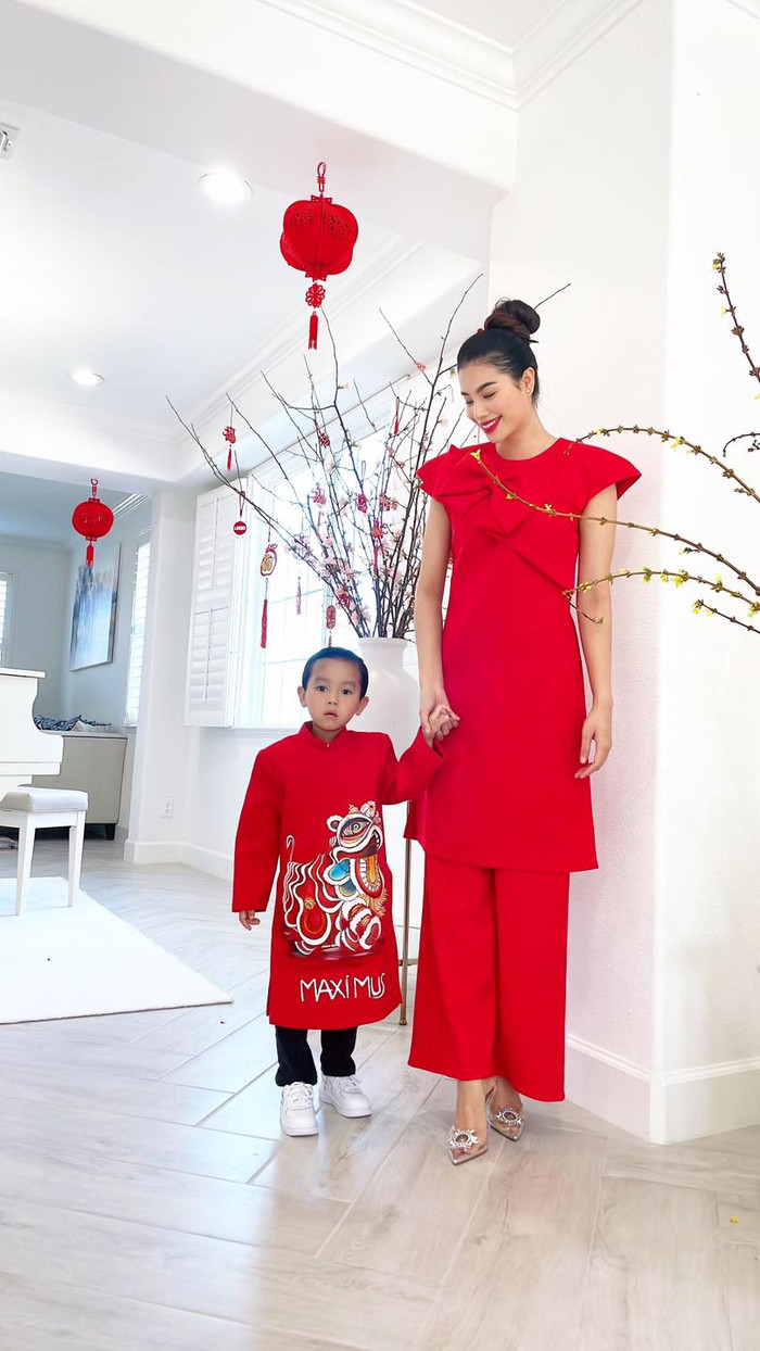 3 mẹ con Phạm Hương quây quần ngày Tết: Fan mỏi mòn vẫn không thấy ông xã lộ diện Ảnh 6