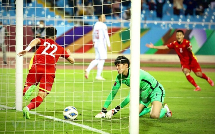 Chỉ một cầu thủ Trung Quốc bật khóc sau trận thua thảm Việt Nam Ảnh 2