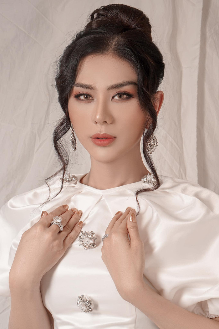 Lâm Khánh Chi và chồng cũ Phi Hùng ly hôn sau nhiều năm gắn bó