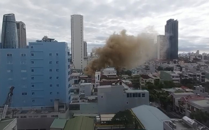 Cháy lớn tại nhà hàng buffet ở trung tâm thành phố Đà Nẵng ngày Mùng 3 Tết Ảnh 2