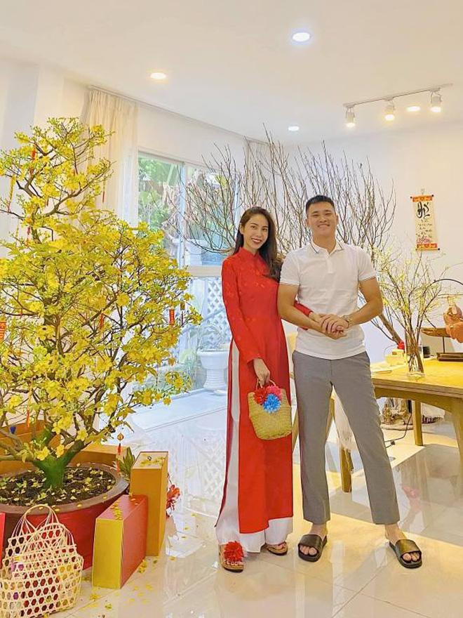 Check-in đón năm mới là hoạt động thường niên của cặp đôi