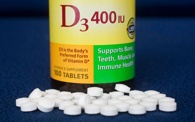 Mức độ nguy hiểm của những người thiếu vitamin D khi mắc Covid-19 Ảnh 4